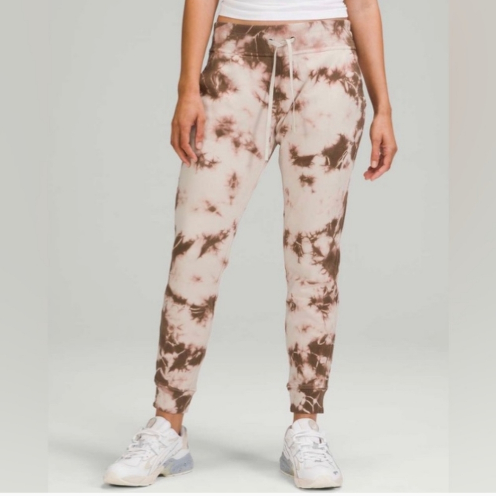 Lululemon joggers